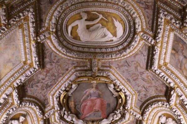 dóžecí palác v Benátkách zlaté schodiště